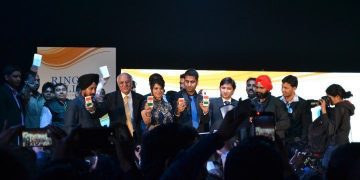 New Scheme in India -- Smart Phones for 250 Rupees! Is it worthy!!! 1