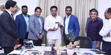 Telangana IT Minister KTR unveil ‘Payswiff’ android based POS 1 Telangana IT Minister KTR unveil ‘Payswiff’ android based POS 1