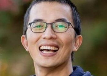 Resilience Rewarded Damon Chens Journey from Four Startup Failures to a 1 Million Bootstrapped SaaS Triumph 02